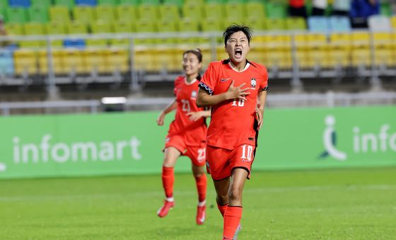 선제골 성공한 지소연