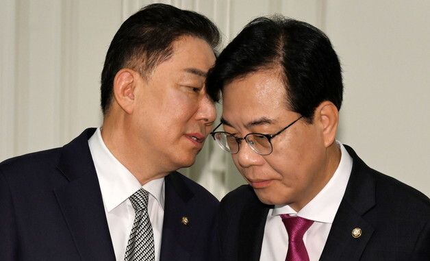 대화 나누는 여야 원내대표