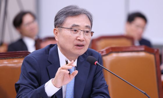 양금덕 할머니 국민훈장 재추진 여부 답하는 조현