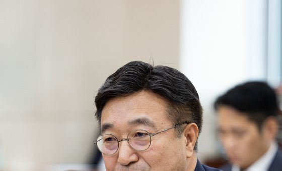 청문회 답변하는 윤호중 행안부 장관 후보자