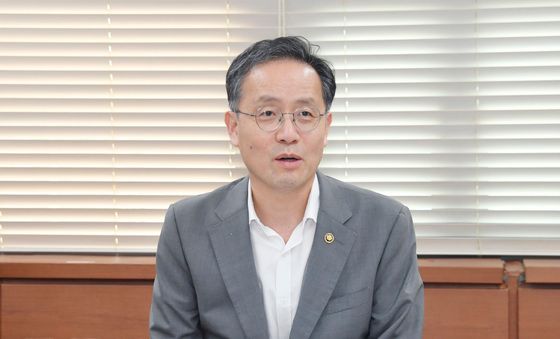 제4차 대외경제전략 전문위원회 주재하는 이형일 차관