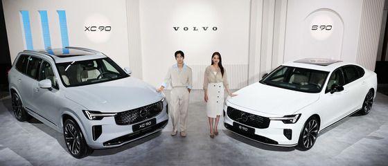 볼보, 신형 XC90·S90 동시 출시