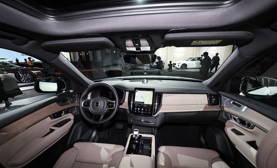 볼보, 한국 시장 맞춤형 UX 담은 XC90 공개