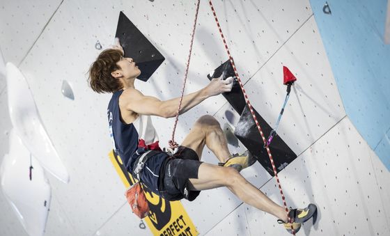 이도현, 스포츠클라이밍 월드컵 12차 대회 리드 금메달