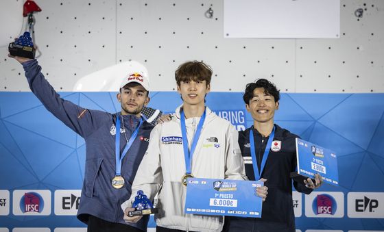 이도현, 스포츠클라이밍 월드컵 12차 대회 리드 금메달