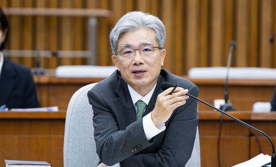 인사청문회 답변하는 김상환 헌재소장 후보자