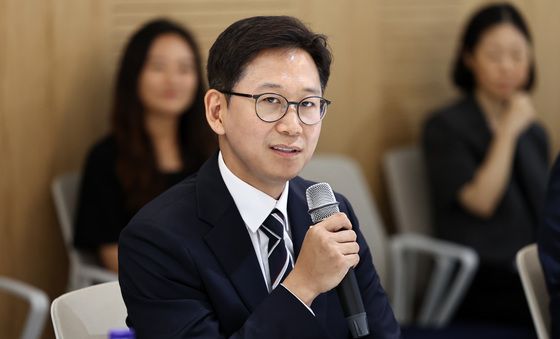 배경훈 장관 "AI와 바이오 융합 혁신생태계 지원"