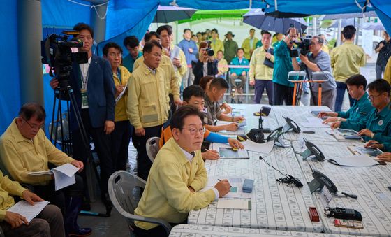 산청 호우 피해 현장 찾은 이재명 대통령