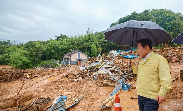 이재명 대통령 '산청 호우 피해 현장방문'