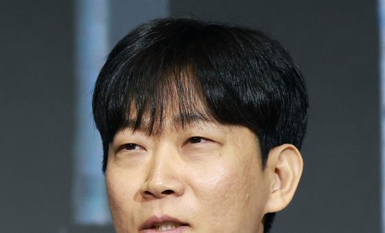 인사말 하는 '트리거' 권오승 감독