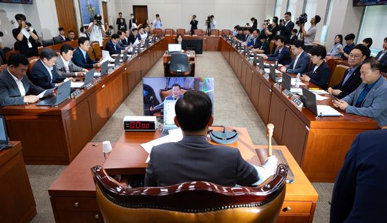 산자중기위, 여야 합의로 한성숙 중소벤처기업부 장관 후보자 인사청문경과보고서 채택