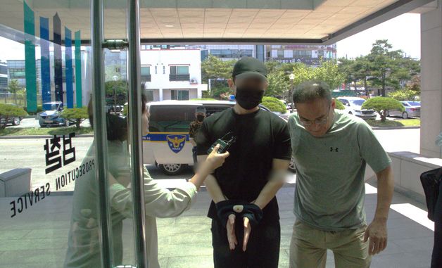 '안동 시험지 유출 행정실장 검찰 송치'