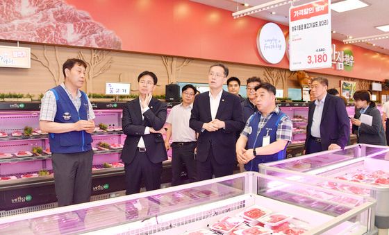 이형일 차관, 농협하나로마트 현장방문