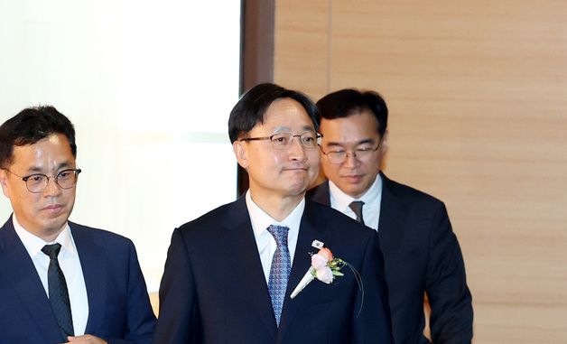 취임식 참석하는 임광현 신임 국세청장