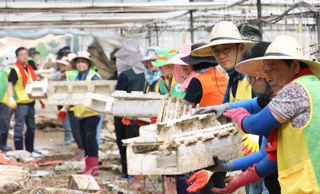 대전 동구 자원봉사 수해복구 나서