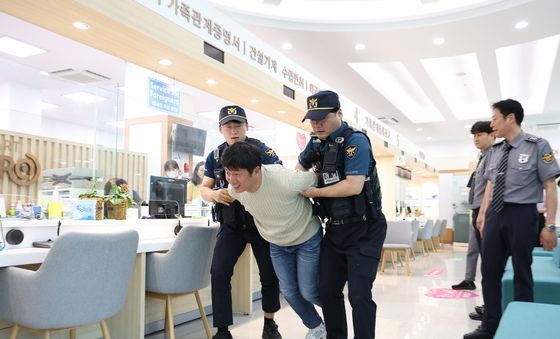 구로구, 안전한 민원실 조성을 위한 모의훈련 실시