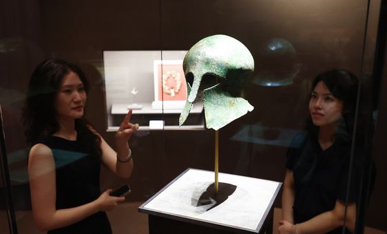 '한국 첫 금메달리스트' 손기정 선수가 기증한 청동투구