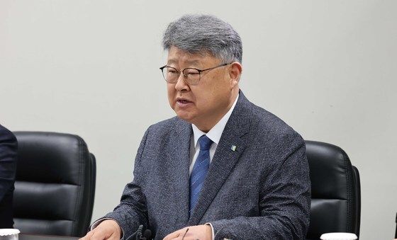 환영사하는 김종혁 목사