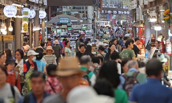 민생회복 소비쿠폰, 전체 대상자 중 57% 이상 수급 완료