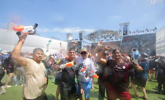 폭염 날린 물축제