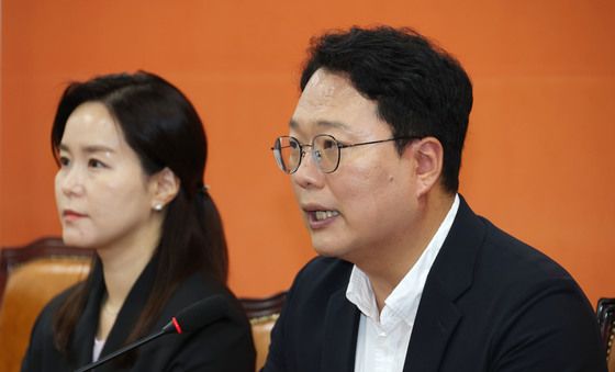 특검 압수수색 관련 기자회견 하는 천하람 원내대표