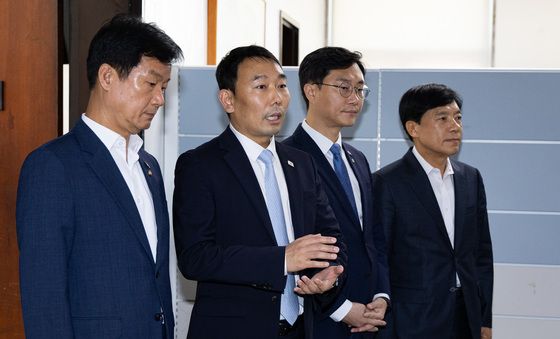 여당 주도 상법 개정안 법사위 소위 통과