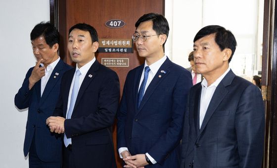 민주당 주도 상법개정안 법사위 소위 통과