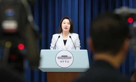 브리핑하는 강유정 대통령실 대변인