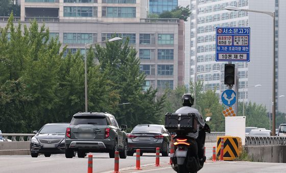 안전성 문제로 철거 앞둔 서소문고가차도