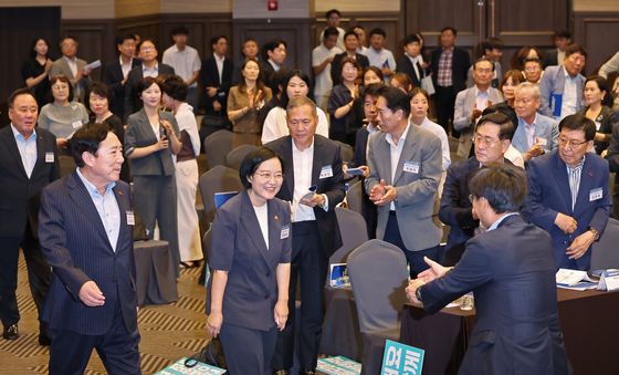 중소기업단체 만나는 한성숙 중기부 장관