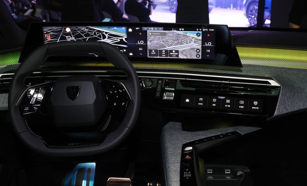 푸조, '올 뉴 3008 스마트 하이브리드' 국내 첫 공개