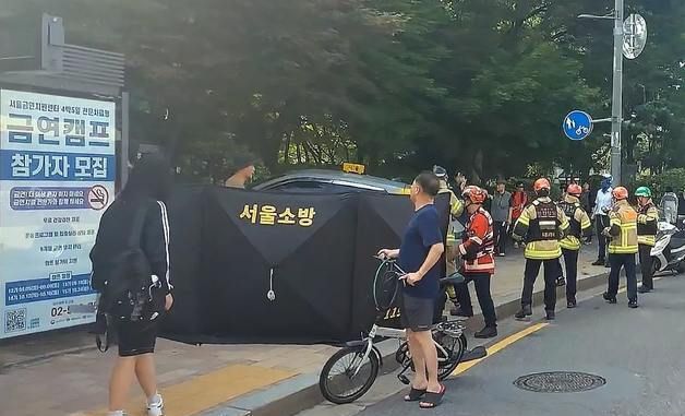 도봉구 방학동에서 택시가 인도 덮쳐 사상자 발생