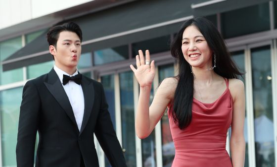 신승호·한지은, 선남선녀의 행복한 발걸음