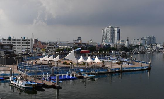 텅빈 100억 원 투입된 포항캐릭터해상공원