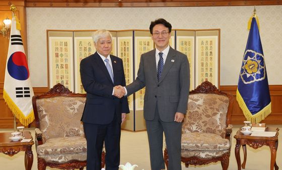김민석 국무총리, 도 반 찌엔 베트남 조국전선 위원장 접견