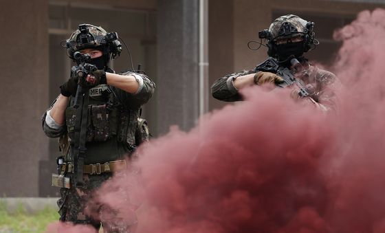 '테러 용의자를 잡아라'