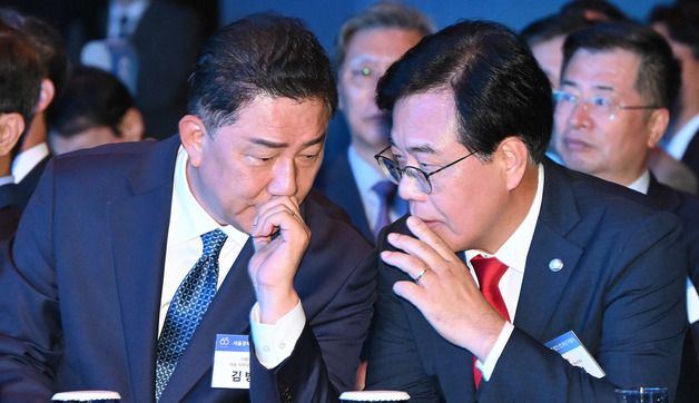 대화하는 김병기·송언석 원내대표
