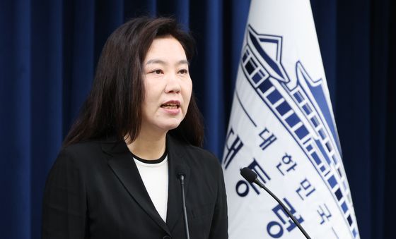 李대통령 '31.8조' 첫 추경 국무회의 의결