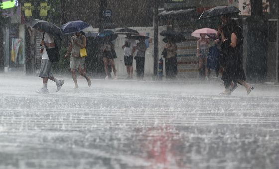 퇴근길 국지성 호우