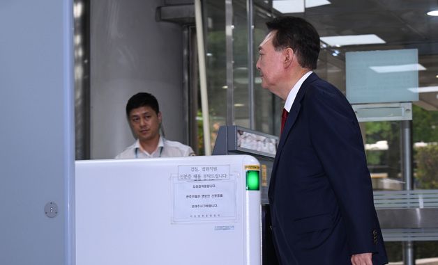 '내란 혐의' 尹 재구속 기로