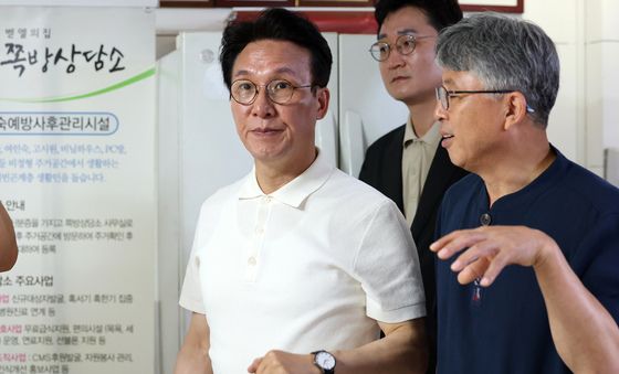 대전 쪽방상담소 현장 찾은 김민석 총리