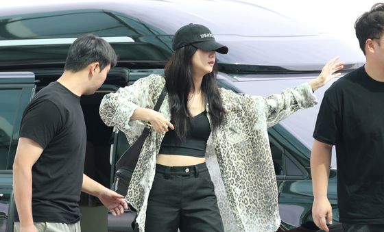 지수, 제니 안녕