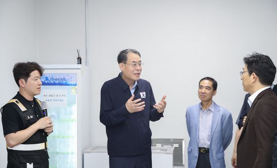 강희업 차관, 여름철 재난대비 택배 현장 점검