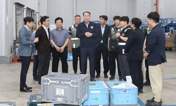 강희업 차관, 여름철 재난대비 택배 현장 점검