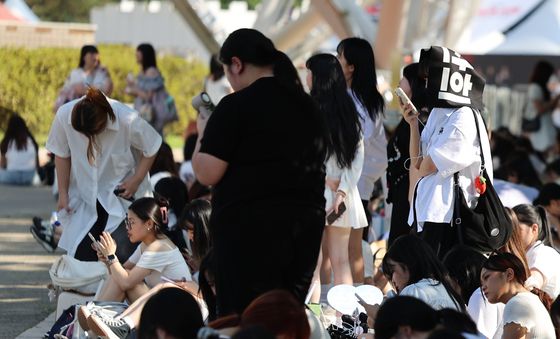 공연 앞둔 올림픽공원에 폭발물 협박 소동…'위험물 없어'