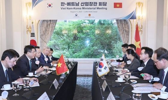 김정관 장관, 베트남 산업무역부 장관 면담