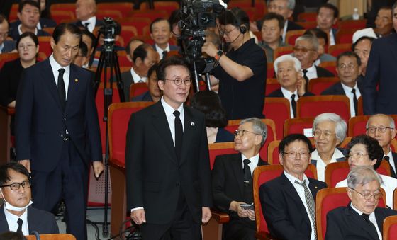 국외 안장 독립유공자 유해봉환식 참석하는 김민석 총리