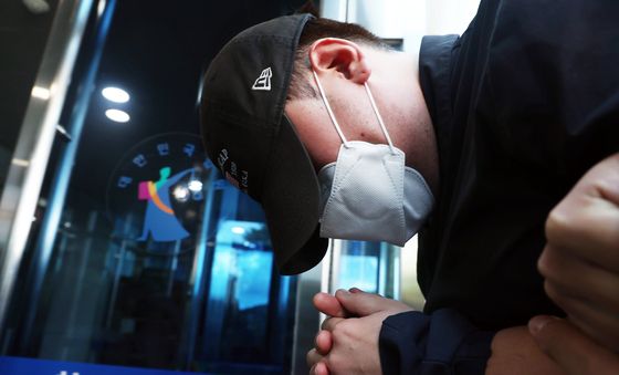 고개숙인 다세대주택 방화 용의자