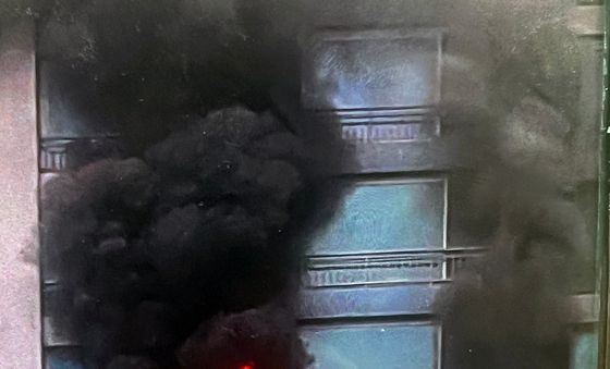 서울 창전동 아파트 화재…2명 사망·13명 부상