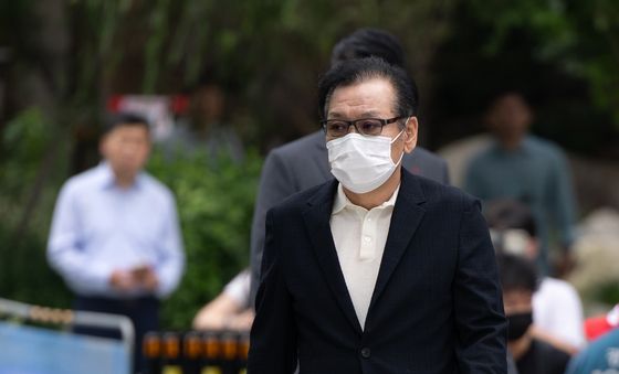 '건진법사' 전성배 씨 특검 소환조사 출석